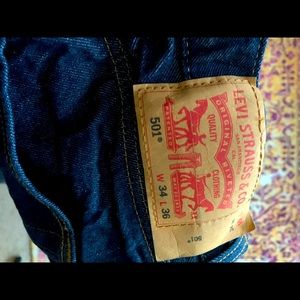 Button fly Levi’s! As brand new. 34 x 36. Yeah, I don’t iron, but only worn 2ce.